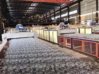 酒瓶廠(chǎng)家案例(車(chē)間)